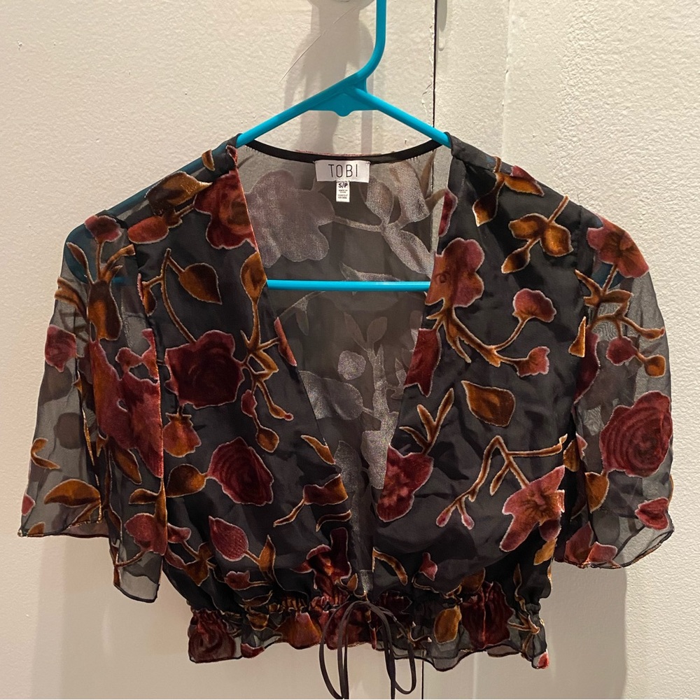TOBI velvet flower crop wrap blouse with ruffle detail, women’s S